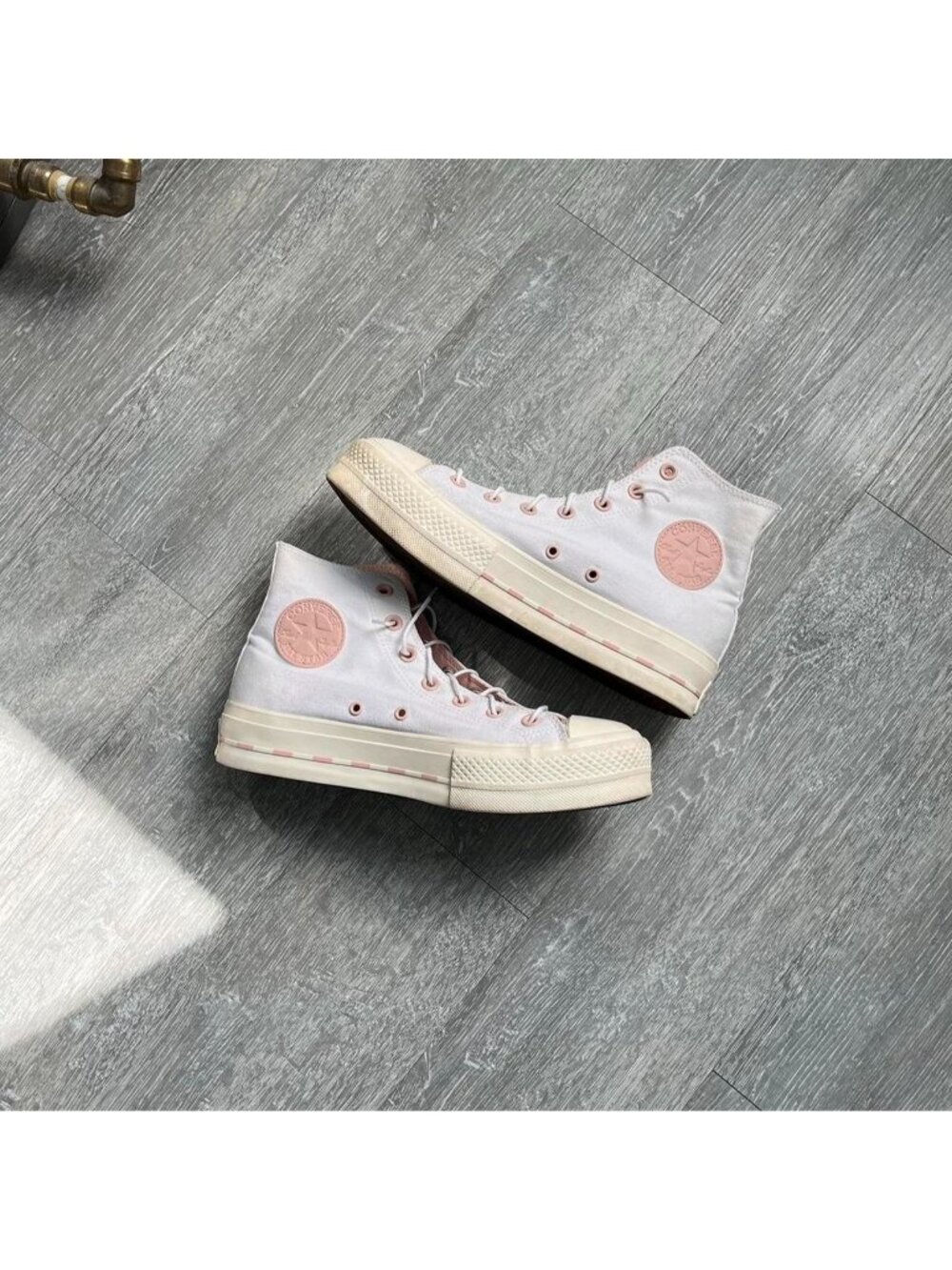 White / Pink / Cream Converse Chuck Taylor All Star “Lift Hi” / Sneakers / Shoes